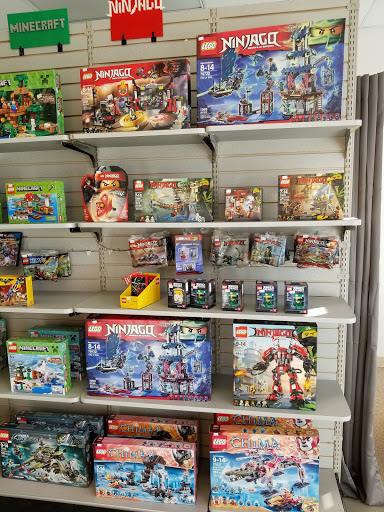 Toy Store «Bricks & Minifigs Salem-Keizer», reviews and photos, 3670 River Rd N, Keizer, OR 97303, USA