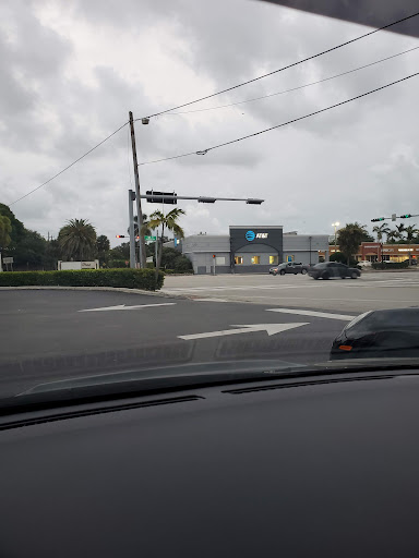 Cell Phone Store «AT&T», reviews and photos, 12599 Biscayne Blvd, North Miami, FL 33181, USA