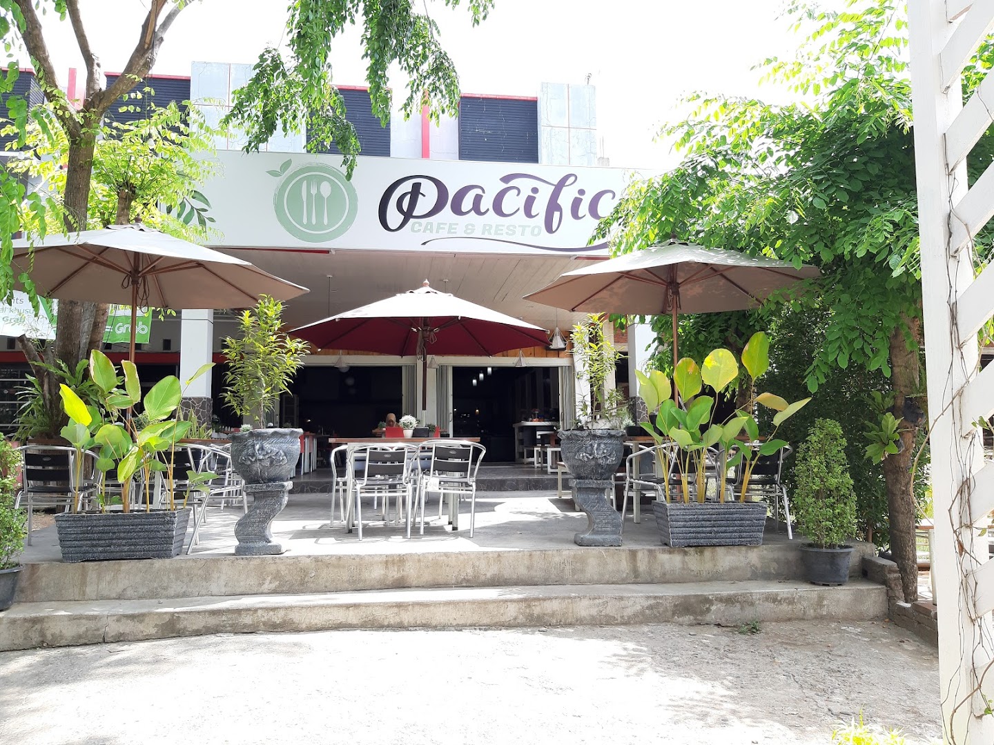 Pacific Café & Resto: Harga Tiket, Foto, Lokasi, Fasilitas dan Spot