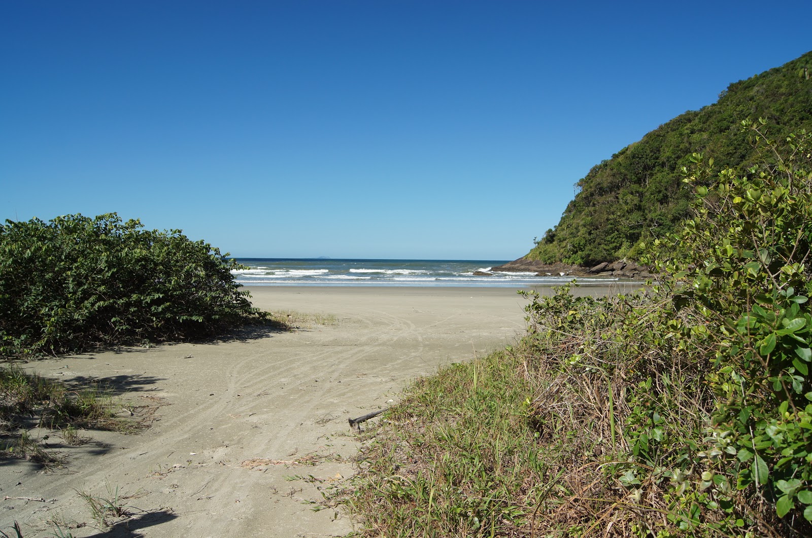 Juquiazinho Beach photo #9