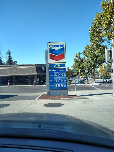 Chevron, 3600 Alameda de las Pulgas, Menlo Park, CA 94025, USA, 