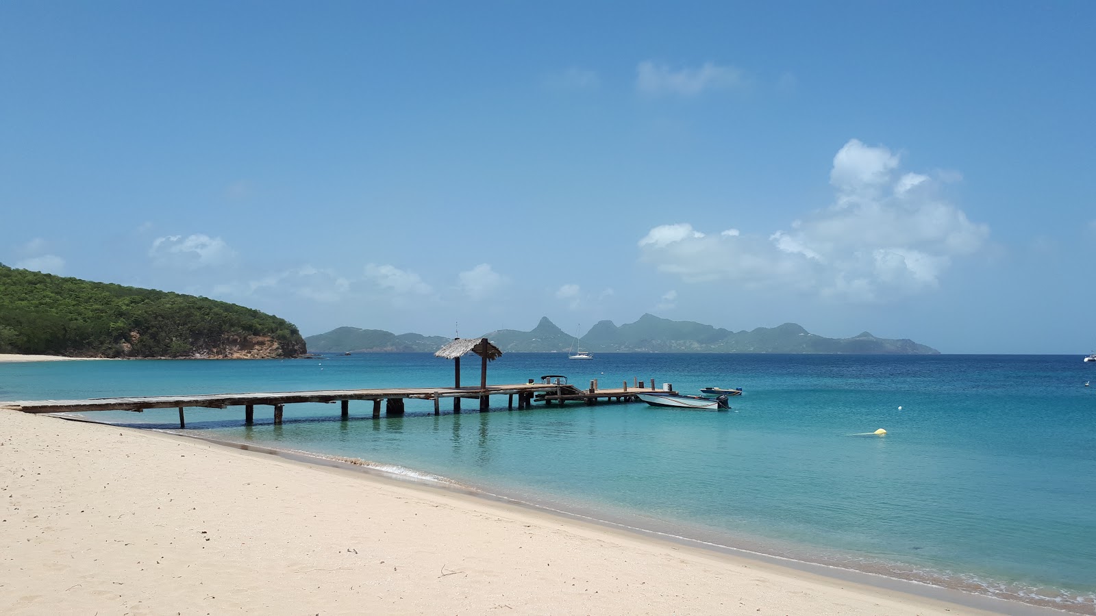 Photo of Saline beach with spacious shore