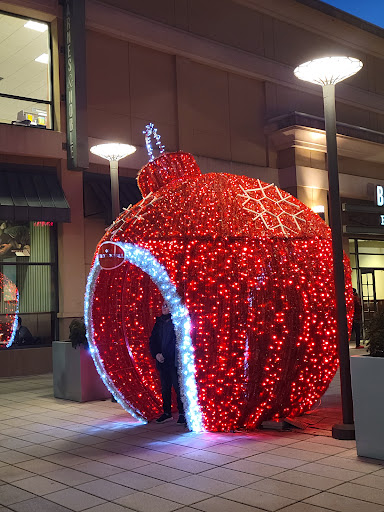 Shopping Mall «Menlo Park Mall», reviews and photos, 55 Parsonage Rd, Edison, NJ 08837, USA