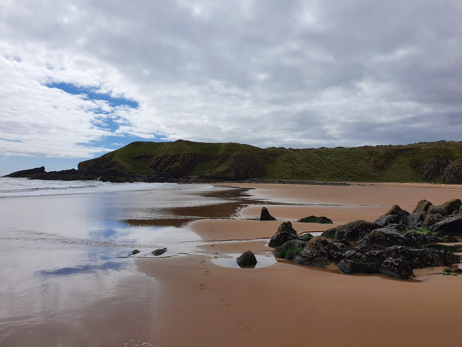 Photo of Hackley Bay Beach with very clean level of cleanliness