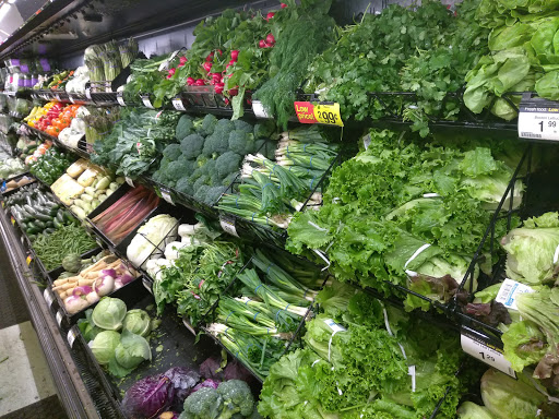 Grocery Store «Kroger», reviews and photos, 2600 Pointe Tremble Rd, Pearl Beach, MI 48001, USA