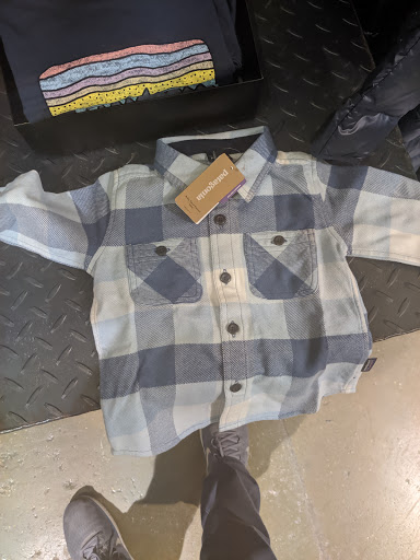 Clothing Store «Patagonia St. Paul», reviews and photos, 1648 Grand Ave, St Paul, MN 55105, USA