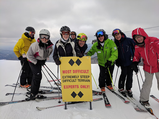 Snowhawks Ski & Snowboard School - Ottawa