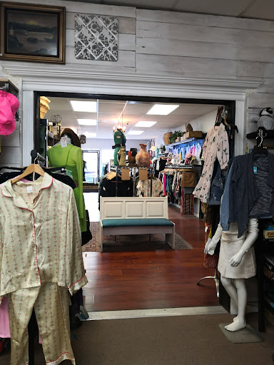 Thrift Store «Second Impressions - Resale for a Cause», reviews and photos, 24412 Muirlands Blvd, Lake Forest, CA 92630, USA