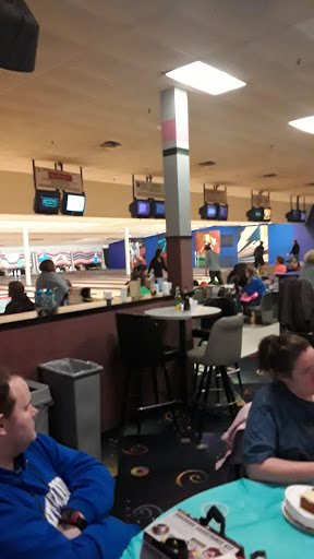 Bowling Alley «Westdale Bowling Center & Lazer Tag», reviews and photos, 2020 Scotty Dr, Cedar Rapids, IA 52404, USA