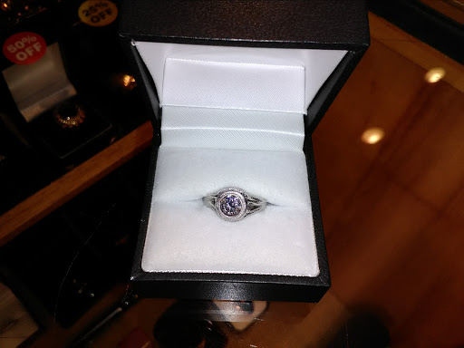 Watch Repair Service «Anderson Jewelers», reviews and photos, 457 SW Madison Ave, Corvallis, OR 97333, USA