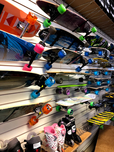 Sporting Goods Store «Play It Again Sports», reviews and photos, 1422 NW 9th St, Corvallis, OR 97330, USA