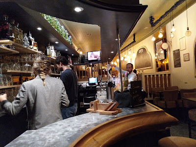 Le Café de Paris à Fougères