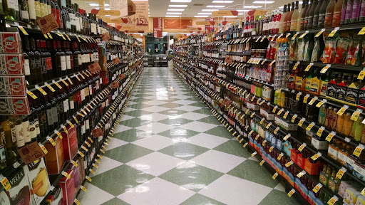 Grocery Store «Schnucks», reviews and photos, 2030 Dorsett Rd, Maryland Heights, MO 63043, USA