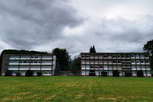 Instituto De Educación Secundaria Ies Lekaroz Elizondo, Escuela secundaria en Lekaroz,Navarra