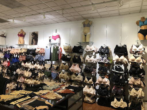 Lingerie Store «Belle Mode Intimates», reviews and photos, 11889 Grand Commons Ave, Fairfax, VA 22030, USA