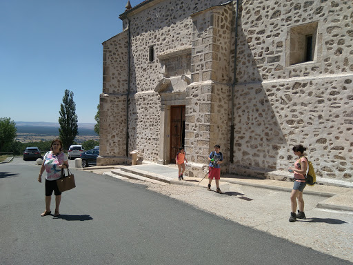 Residencia Nuestra Casa la Grande en Navares de Enmedio, Segovia