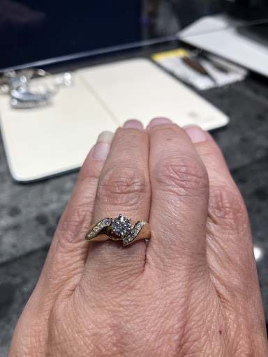 Jeweler «Kelvin Schroeder Jewelers», reviews and photos, 7836 S Howell Ave, Oak Creek, WI 53154, USA