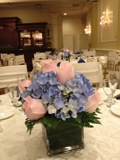 Florist «Hillside Florist (formerly Jennifer Flowers)», reviews and photos, 140 Hillside Avenue, New Hyde Park, NY 11040, USA