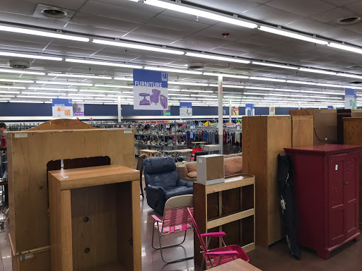 Thrift Store «Goodwill Super Store», reviews and photos, 825 W Pipeline Rd, Hurst, TX 76053, USA
