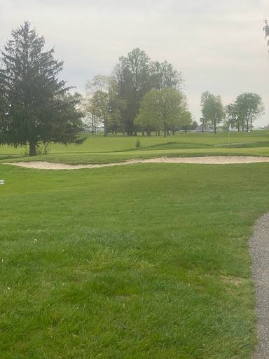 Golf Course «Shadowood Golf Course», reviews and photos, 333 N Sandy Creek Dr, Seymour, IN 47274, USA