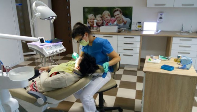 Opinii despre Cabinet Stomatologie Implantologie MADIDENT CLINIC Abrud în <nil> - Dentist