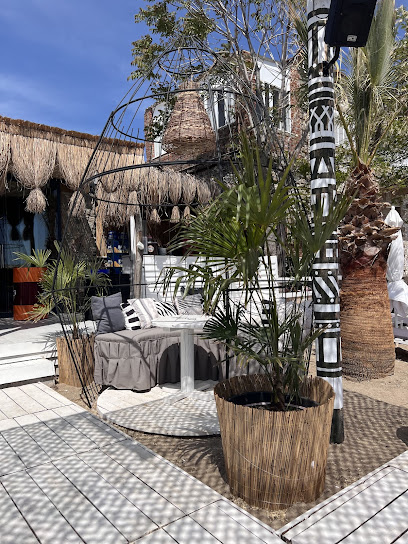 Mamba Beach & Lounge