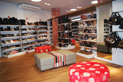 Logo da empresa - Red Shoes - Centro
