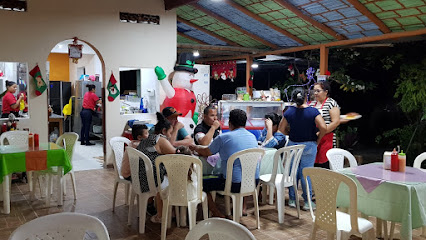 Restaurante y heladería Picolinos - Cra. 6 #20-05, Campo Alegre, Campoalegre, Huila, Colombia