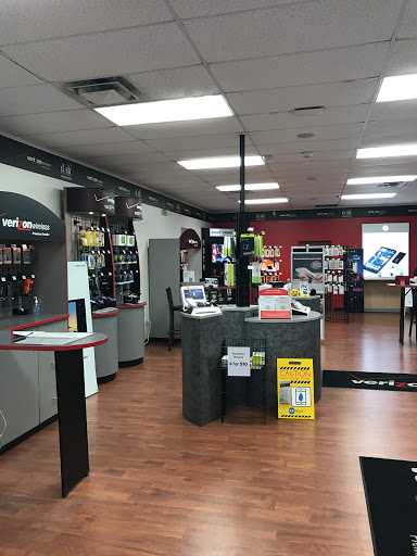 Cell Phone Store «Verizon Authorized Retailer, TCC», reviews and photos, 1248 Columbus Ave #6, Lebanon, OH 45036, USA