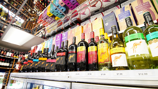 Liquor Store «Hollywood Liquors Inc», reviews and photos, 950 Tremont St, Roxbury Crossing, MA 02120, USA