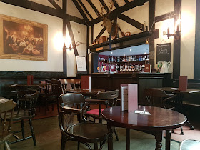 Tudor Bar