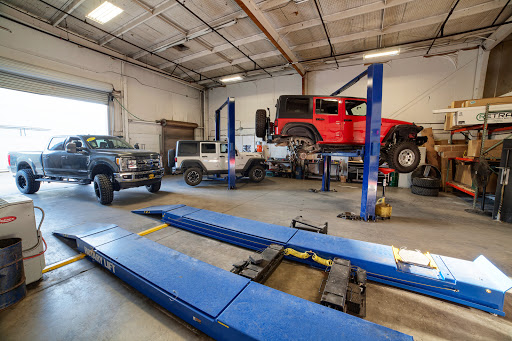 Truck Accessories Store «4 Wheel Parts - Fresno», reviews and photos, 4326 N Blackstone Ave, Fresno, CA 93726, USA