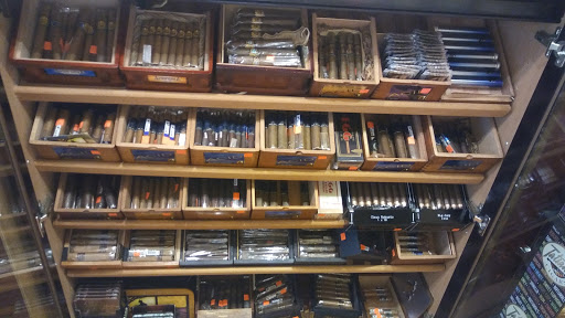 Tobacco Shop «Stone Beads Smoke Shop», reviews and photos, 2901 N State Rd 7, Hollywood, FL 33021, USA