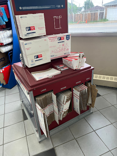 Post Office «United States Postal Service», reviews and photos, 7101 W Gunnison St, Harwood Heights, IL 60706, USA