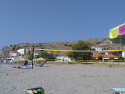 Agios Efstratos beach'in fotoğrafı ve yerleşim