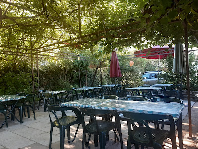 Auberge des salelles à Saint-Maurice-d'Ibie