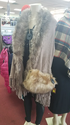 Cosmetics Store «Lee Beauty Supply», reviews and photos, 16724 15 Mile Rd, Fraser, MI 48026, USA