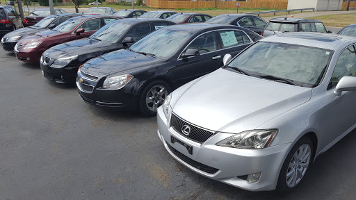 Used Car Dealer «Village Car Store», reviews and photos, 1390 Courtright Rd, Columbus, OH 43227, USA