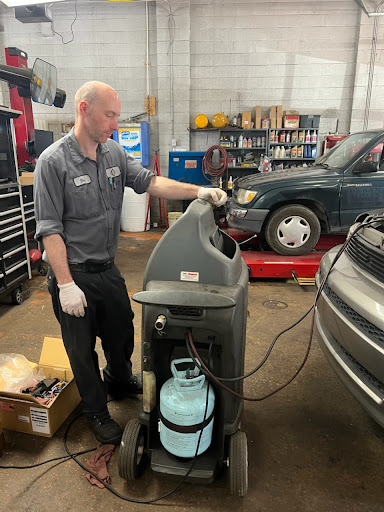 Auto Repair Shop «Golden Triangle Auto Care», reviews and photos, 1112 Speer Blvd, Denver, CO 80204, USA