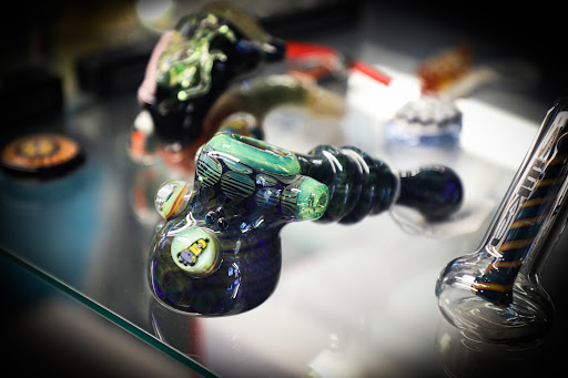 Tobacco Shop «Fairhaven Smoke Shop», reviews and photos, 177 Huttleston Ave, Fairhaven, MA 02719, USA