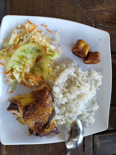 Restaurante Mundi Pollos - Caucasia, Antioquia, Colombia