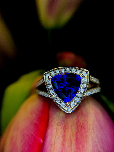 Jewelry Store «Pearce Jewelers», reviews and photos, 41 Glen Rd, West Lebanon, NH 03784, USA