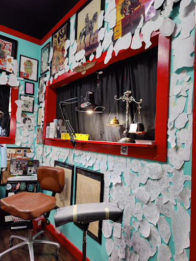 Tattoo Shop «Saints & Sinners», reviews and photos, 3065 N Josey Ln #52, Carrollton, TX 75007, USA