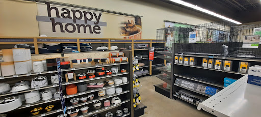 Pet Supply Store «Petco Animal Supplies», reviews and photos, 1419 Towne Square Blvd NW, Roanoke, VA 24019, USA