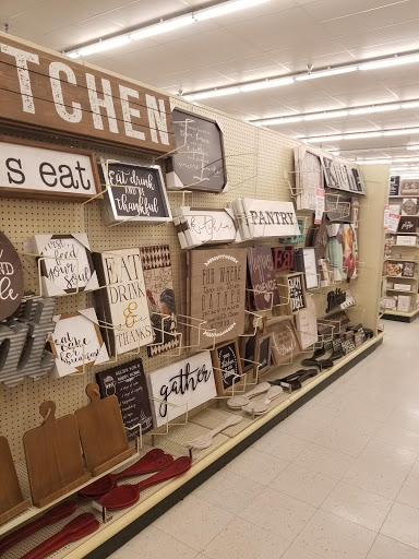 Craft Store «Hobby Lobby», reviews and photos, 840 E Rollins Rd, Round Lake Beach, IL 60073, USA