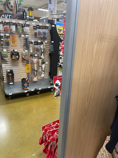 Pet Supply Store «PetSmart», reviews and photos, 2730 Pacific Coast Hwy, Torrance, CA 90505, USA