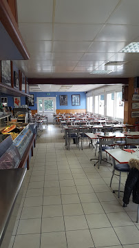 Atmosphère du Restaurant Le Kényah à Plougoumelen - n°12