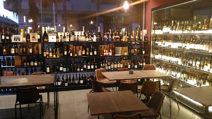 Tintorera Wine Restaurant - Av. Mare Nostrum, 50, 46120 Alboraia, Valencia, Spain