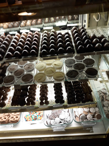 Antique Store «Old Country Store & Emporium», reviews and photos, 26 Otis St, Mansfield, MA 02048, USA