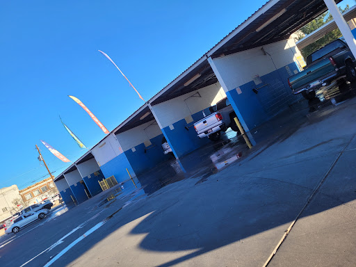 Junior's Car Wash en Douglas